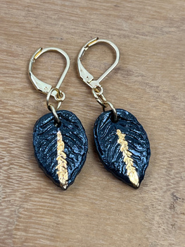 Kolczyki Czarne Listki